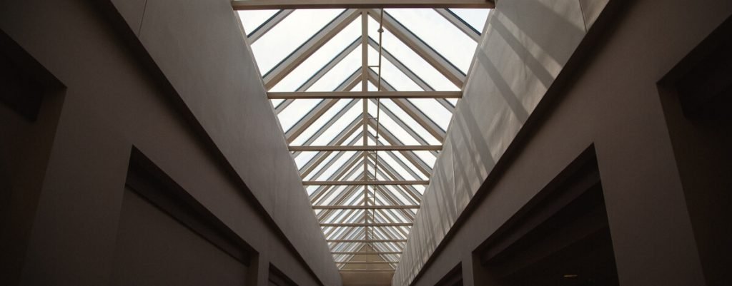 Projects Comercial Skylight Install 1024x401 1